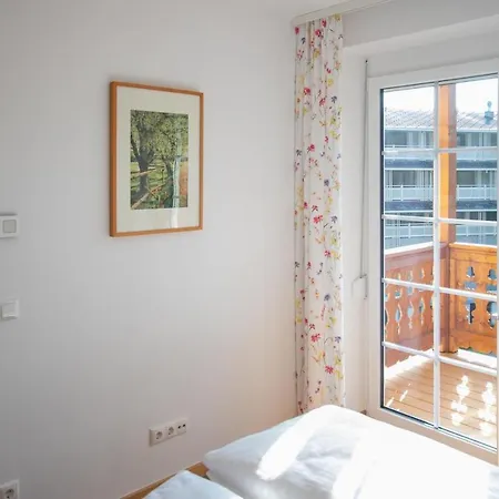Lilly - Luxus Im Villenviertel 아파트